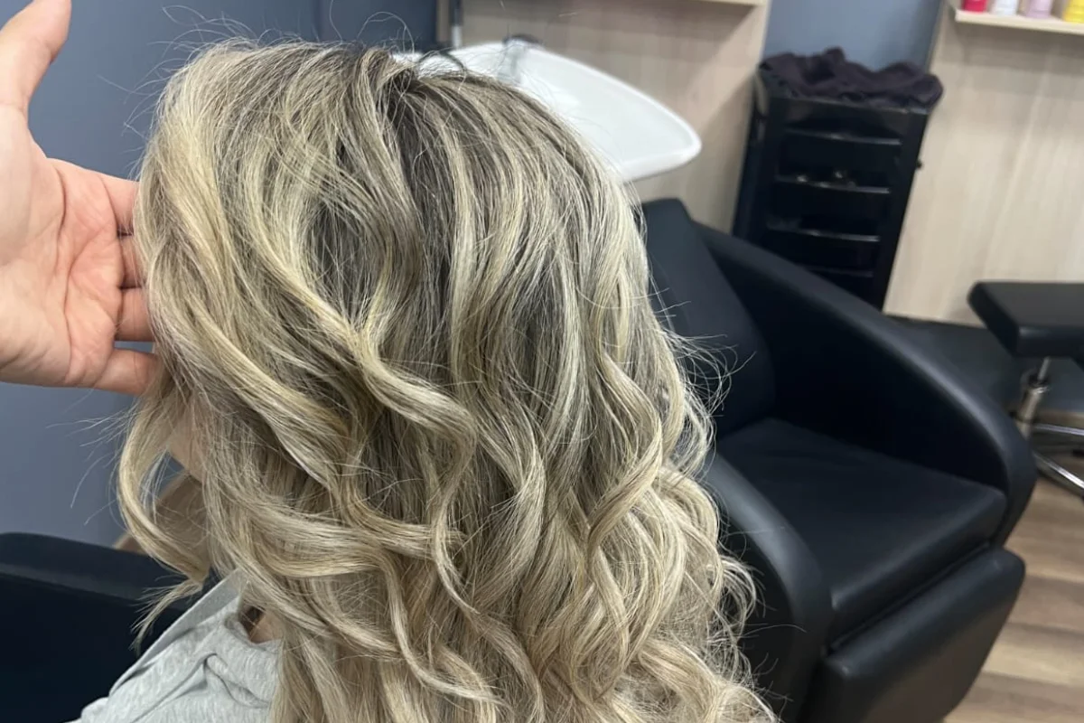 Airtouch de la salonul carisma styling